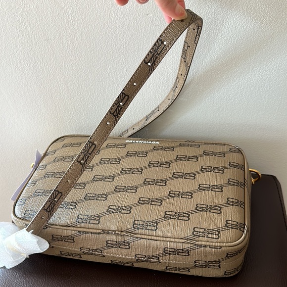 Balenciaga Crossbody (unisex) - Picture 13 of 16